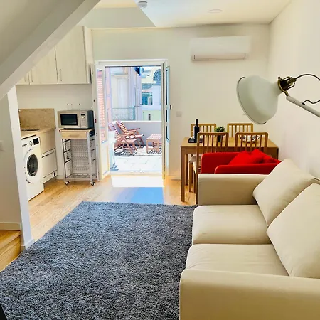 Апартаменты Downtown Retreat *