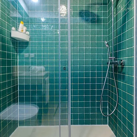 Downtown Retreat Апартаменты