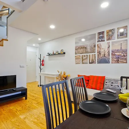 Апартаменты Downtown Retreat *