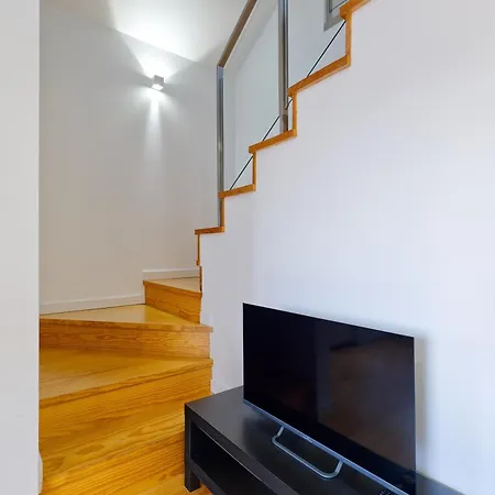 Апартаменты Downtown Retreat *