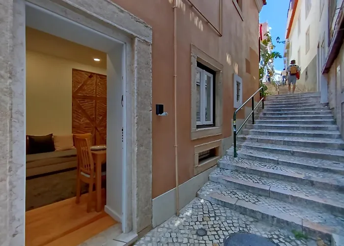 Downtown Retreat Апартаменти