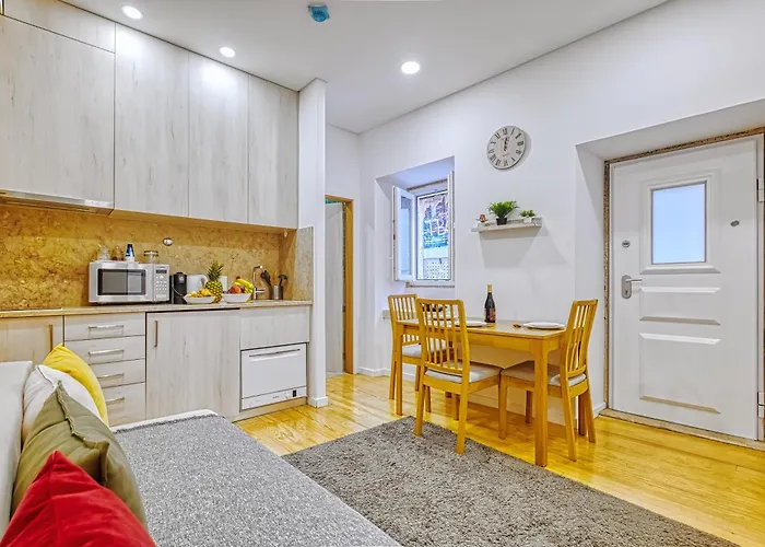 Апартаменти Downtown Retreat Лісабон