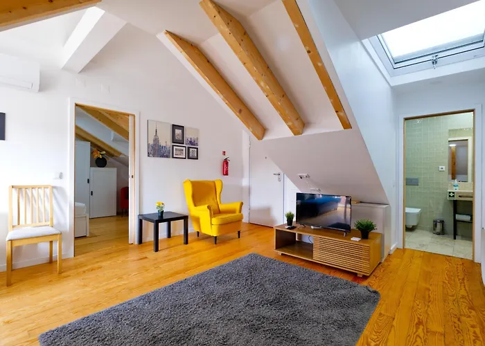 Downtown Retreat Апартаменти *