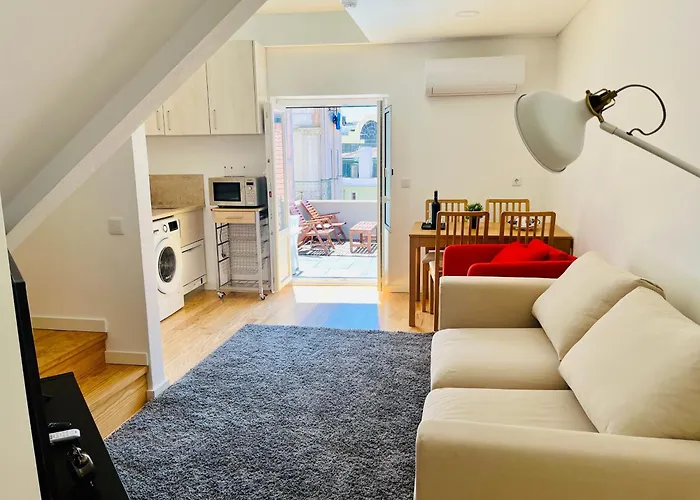 Апартаменти Downtown Retreat *