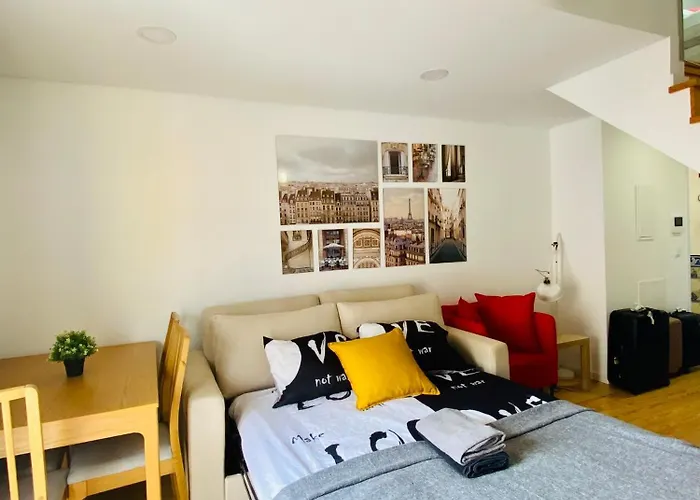 Downtown Retreat Апартаменти