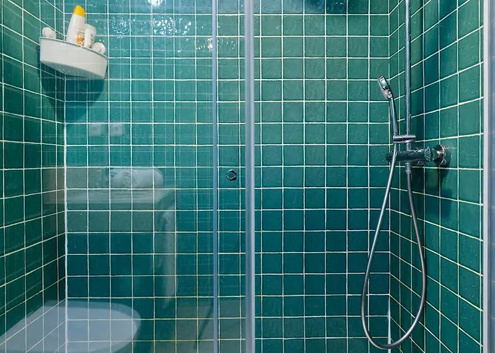 Downtown Retreat Апартаменти