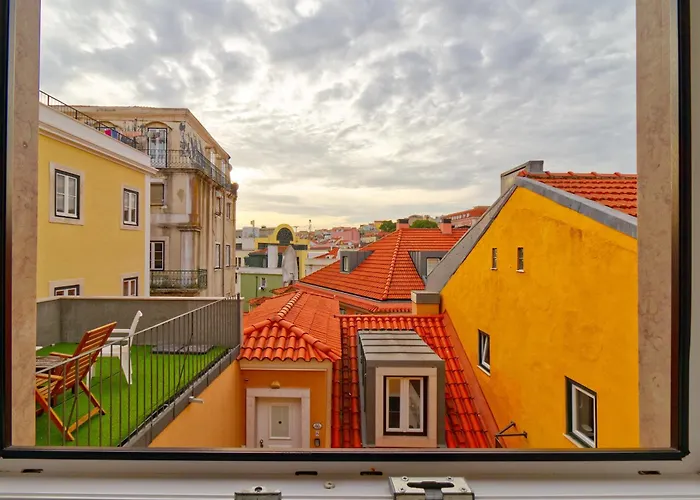 Апартаменти Downtown Retreat