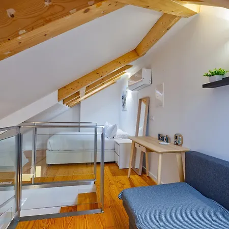 Daire Downtown Retreat *